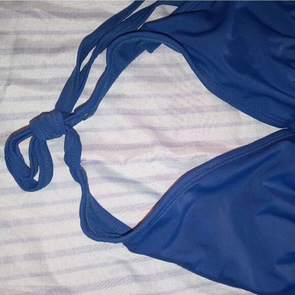 4 bathing suit pieces - Picture 12 of 14